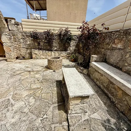 Authentic 5 Bedroom Stone With Pool In Villa