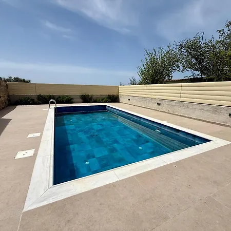 Authentic 5 Bedroom Stone With Pool In Villa