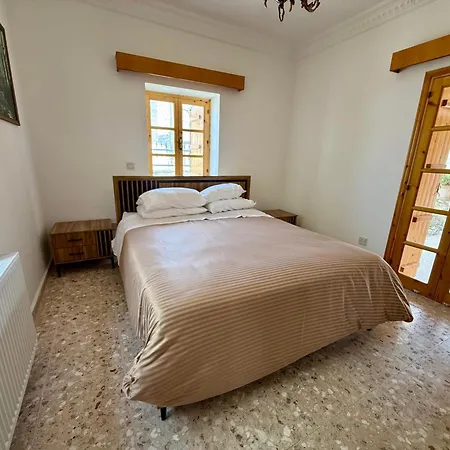 Authentic 5 Bedroom Stone With Pool In *